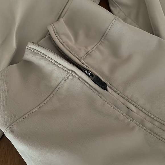 Rhone Commuter Jogger Pant - Picture 8 of 13